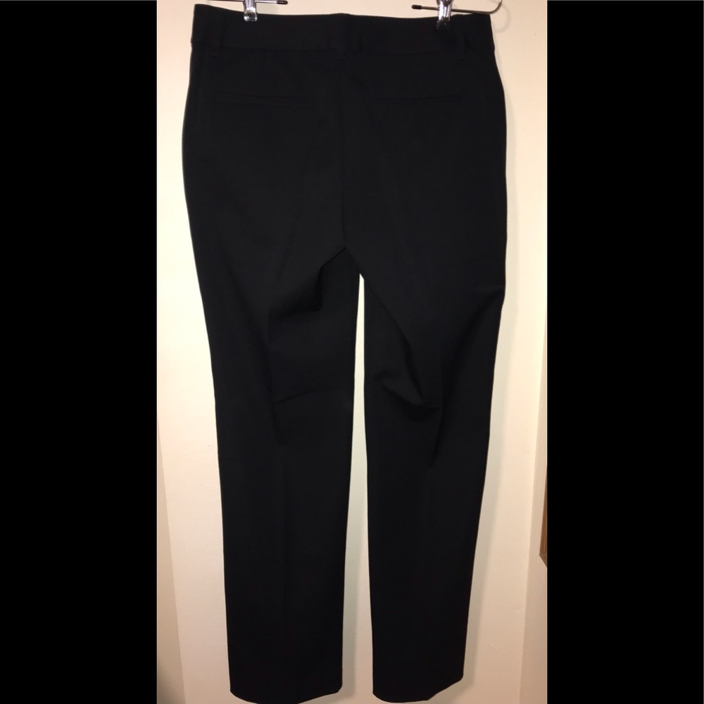 Eddie Bauer Black Slightly Curvy Fit Pants. Sz 4.